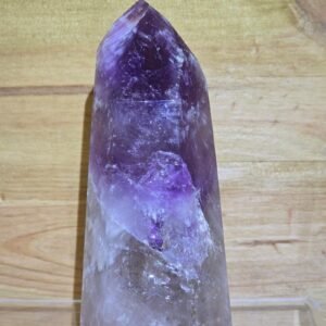 Gran punta de Amatista Chevron de gran calidad mineral natural